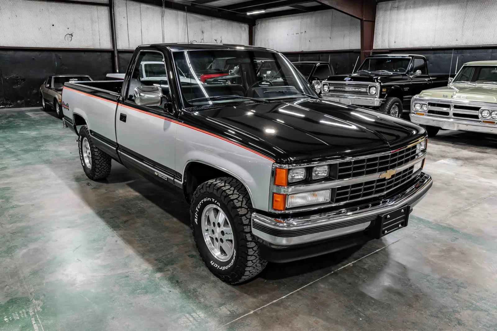 One Owner 1988-Chevrolet-Silverado-Black-306617-39.jpg